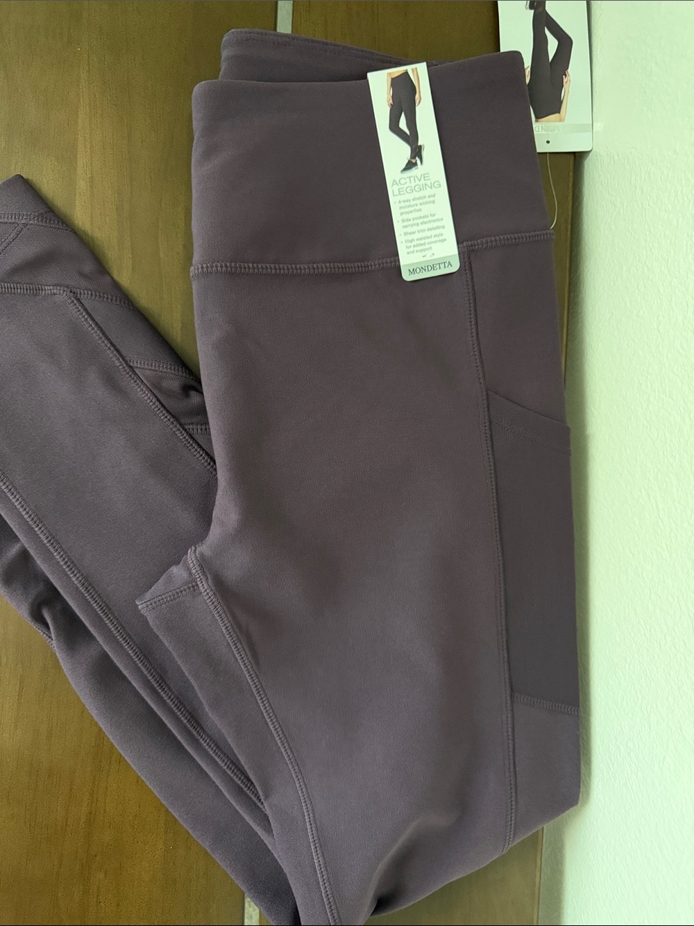 Mondetta Women’s Active Leggings in Plum
